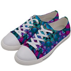 Peacock2 Women s Low Top Canvas Sneakers by LW323