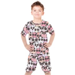 Cute-dog-seamless-pattern-background Kids  Tee And Shorts Set by Salman4z