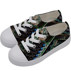 Computer Ram Tech - Kids  Low Top Canvas Sneakers by Hannah976