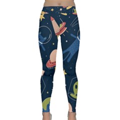 Seamless Pattern With Funny Alien Cat Galaxy Classic Yoga Leggings by Ndabl3x