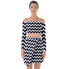 Wave-black White Off Shoulder Top With Skirt Set by kyorashop23