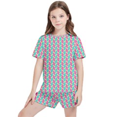 Yellow Blue Pattern Kids  T-shirt And Sports Shorts Set by ytdream