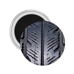 Mature Black Auto Altreifen Rubber Pattern Texture Car 2 25  Magnets by Amaryn4rt